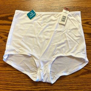NWT 2 Women’s White Underwear High Waist Shape Smoothed Control Briefs Size 3XL